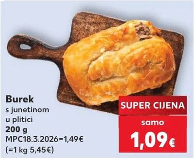 Burek s junetinom u plitici